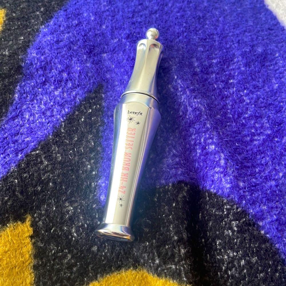 Benefit Cosmetics 24 hour brow setter